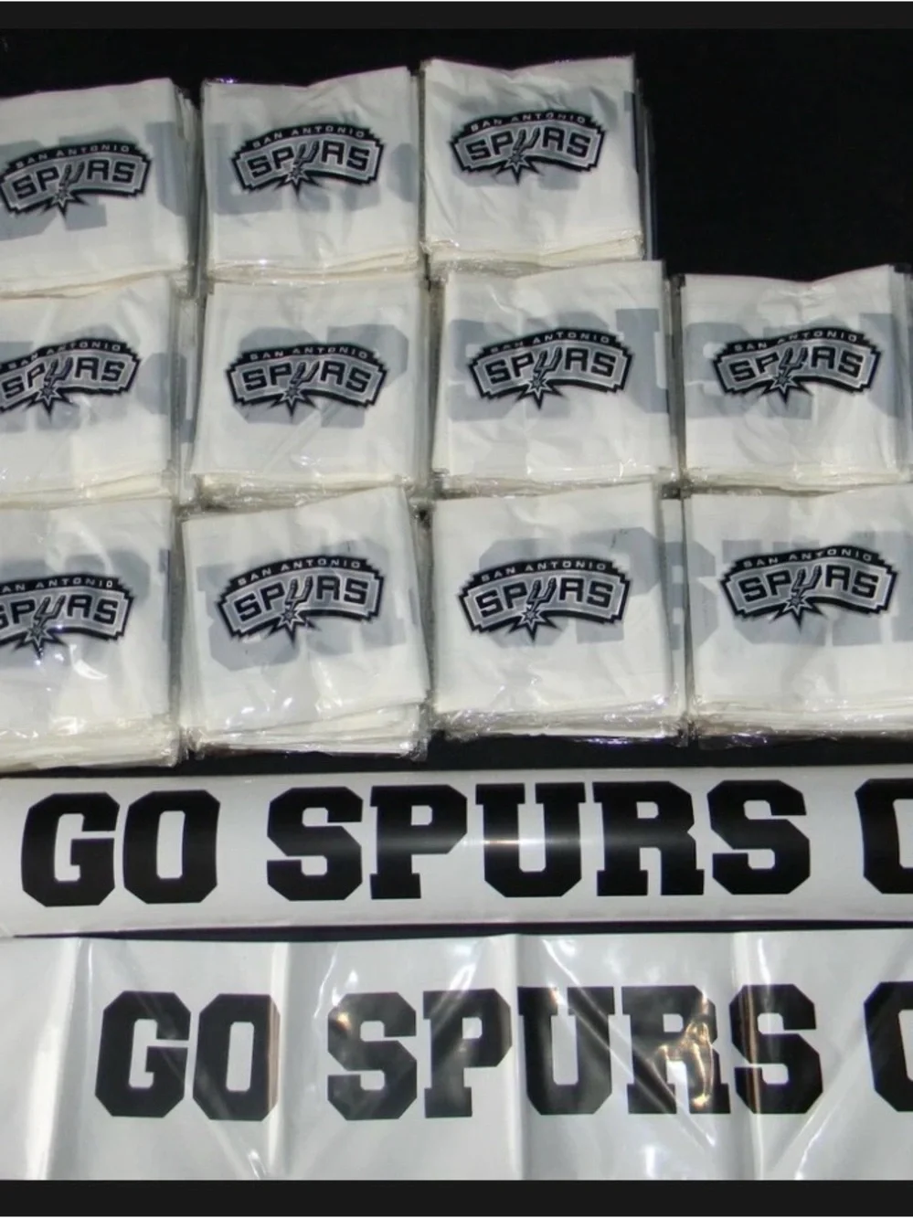 Lot of 50 San Antonio Spurs Inflatable Noise Makers Bangers Souvenirs NBA